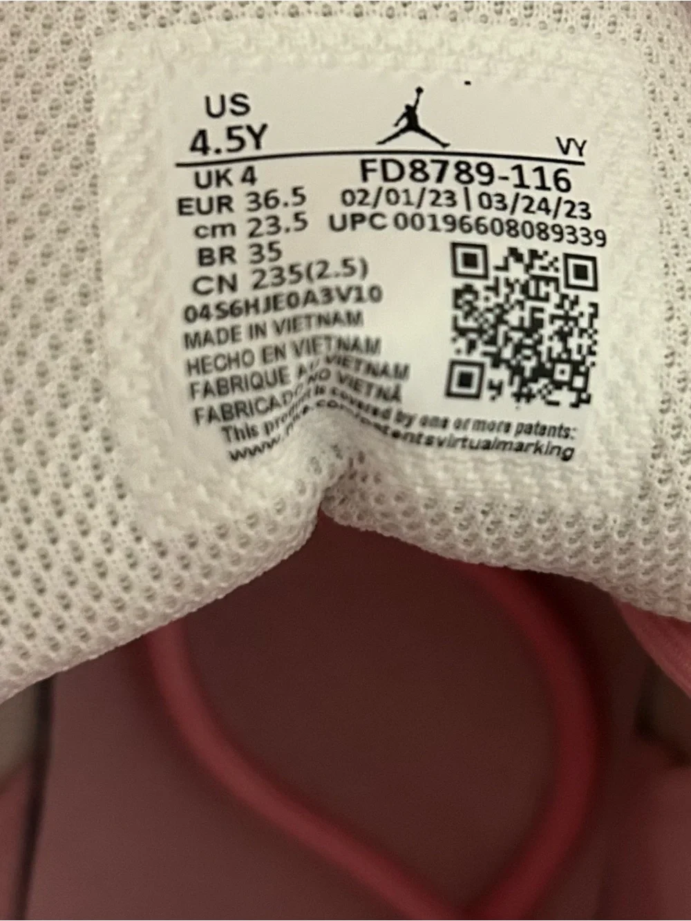 AirJordan Max Aura 5 Kids White and Pink High-Top Sneakers, Y4.5